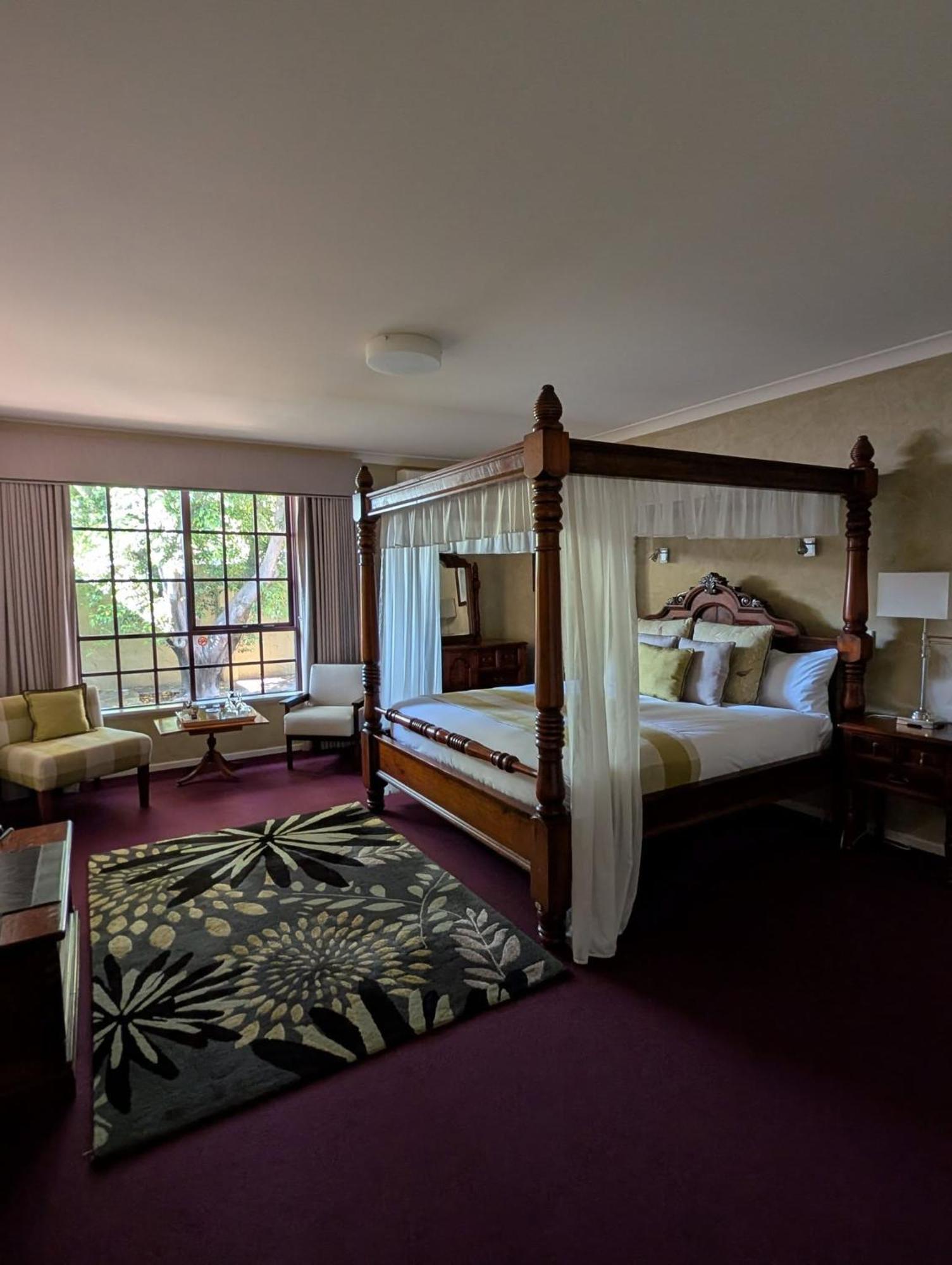 Mahogany Inn And Distillery Mahogany Creek ภายนอก รูปภาพ